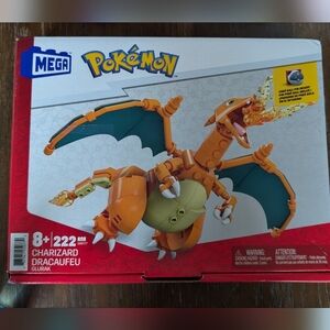 Pokémon Charizard MEGA Building Set